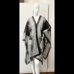 The Avenue Plus Size Bohemian Four-Way Poncho : Black/White : TOP Sample